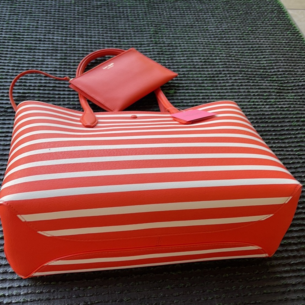 Kate Spade All Day Sailing Stripe Large Tote - Picture 2 of 16